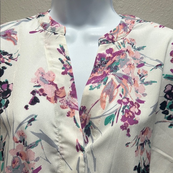 Amazon Essentials Women's Floral Blouse - Multicolor on White - Picture 6 of 8